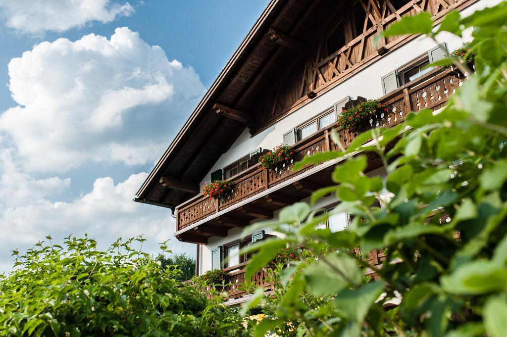 Parkhotel Living Bayersoien Kültér fotó